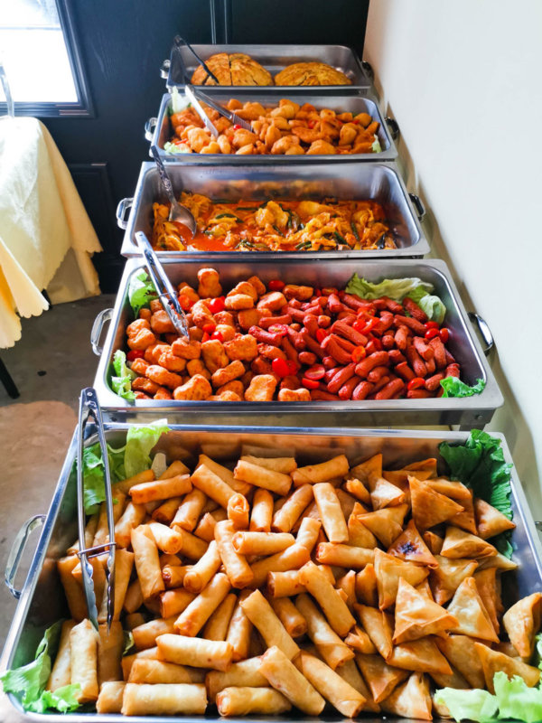 idocatering malaysian delicious food in silver food trays